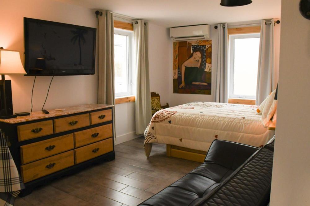 Gite Grand Môment Bed and Breakfast Cabano Buitenkant foto