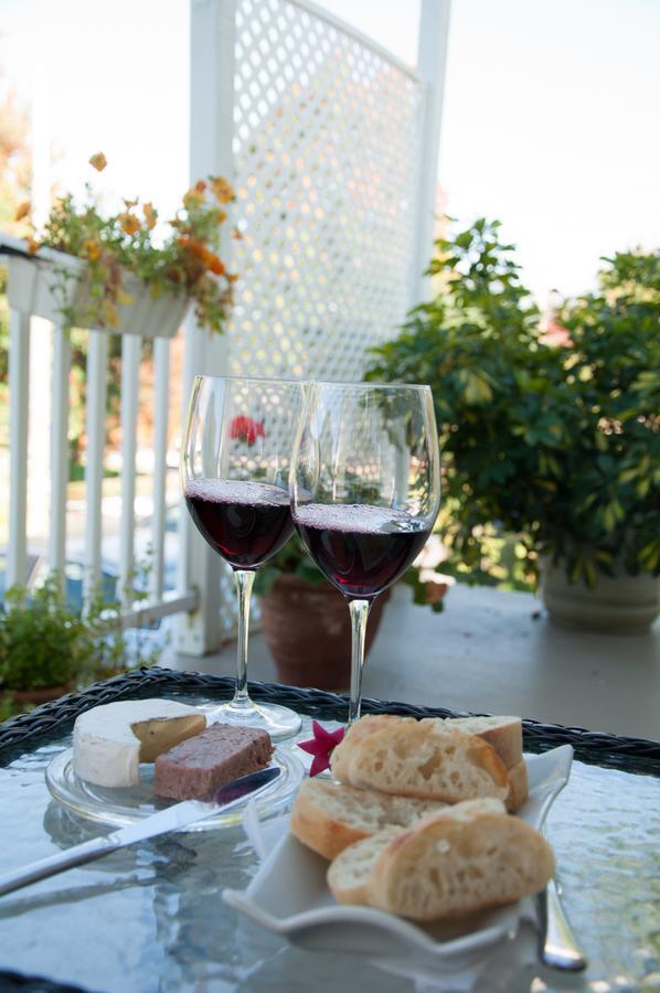 Gite Grand Môment Bed and Breakfast Cabano Buitenkant foto